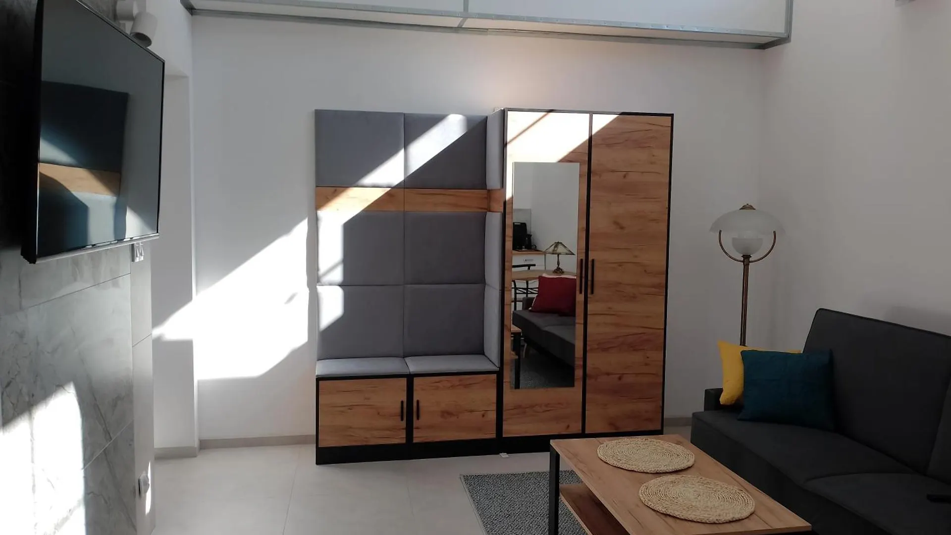 Studio Z Aneksem Kuchennym Z 1 Sypialnia Warsaw